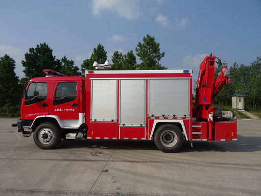 ISUZU 240hp 6 Wheel Emergency Rescue Fire Truck Heavy With 5 Ton Crane