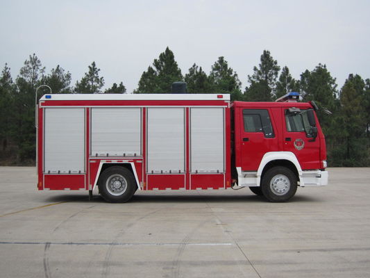 ISUZU Rapid Response Gas RC Fire Truck Red Color For Emergency Rescue