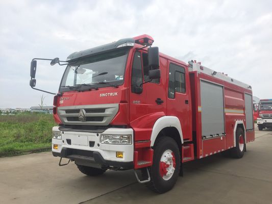 HOWO 196kw Forest Fire Engine 4x2 Type 6 Ton Foam Capacity With Double Cabin