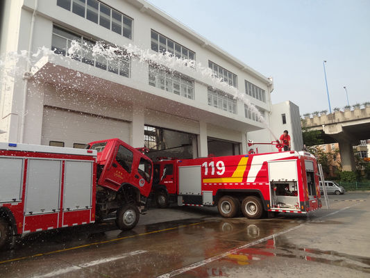 SINOTRUK Foam Heavy Duty Fire Truck 276KW 6x4 15000L With Double Cabin